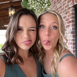 Meet your Posher, Lauren